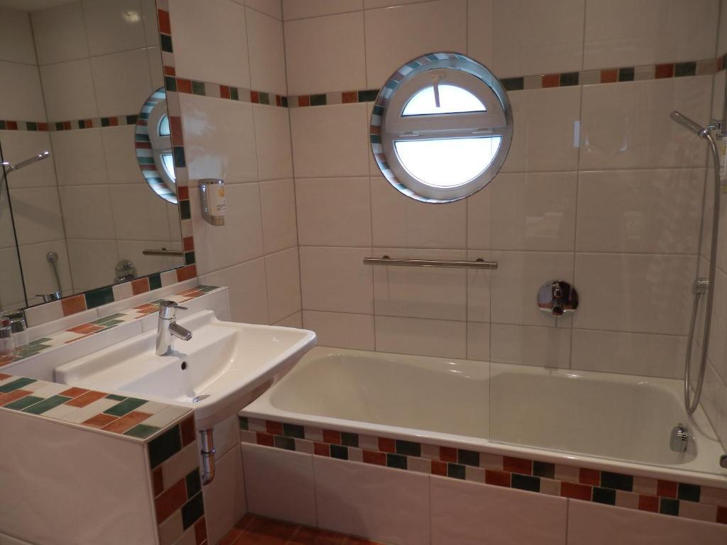 Gasthof Loewen, Heitersheim Room photo